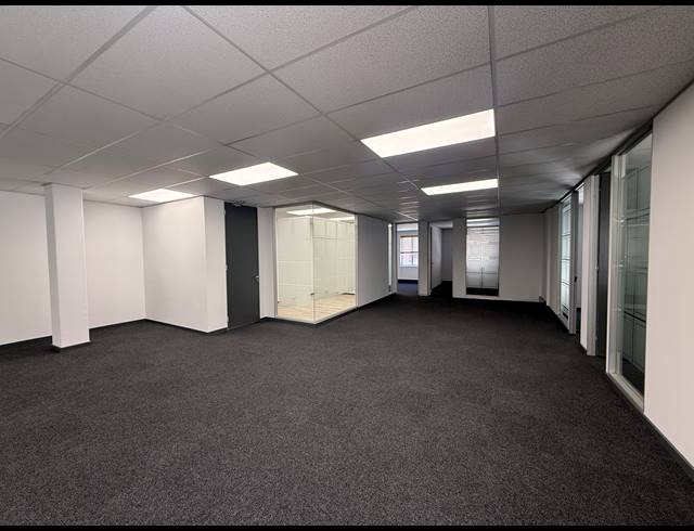 381M² OFFICE TO LET IN KILLARNEY
